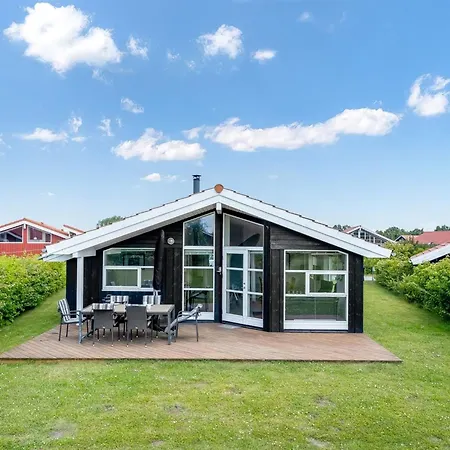 Ferienhaus Birtir - 1-2km From The Sea By Interhome Bøtø By